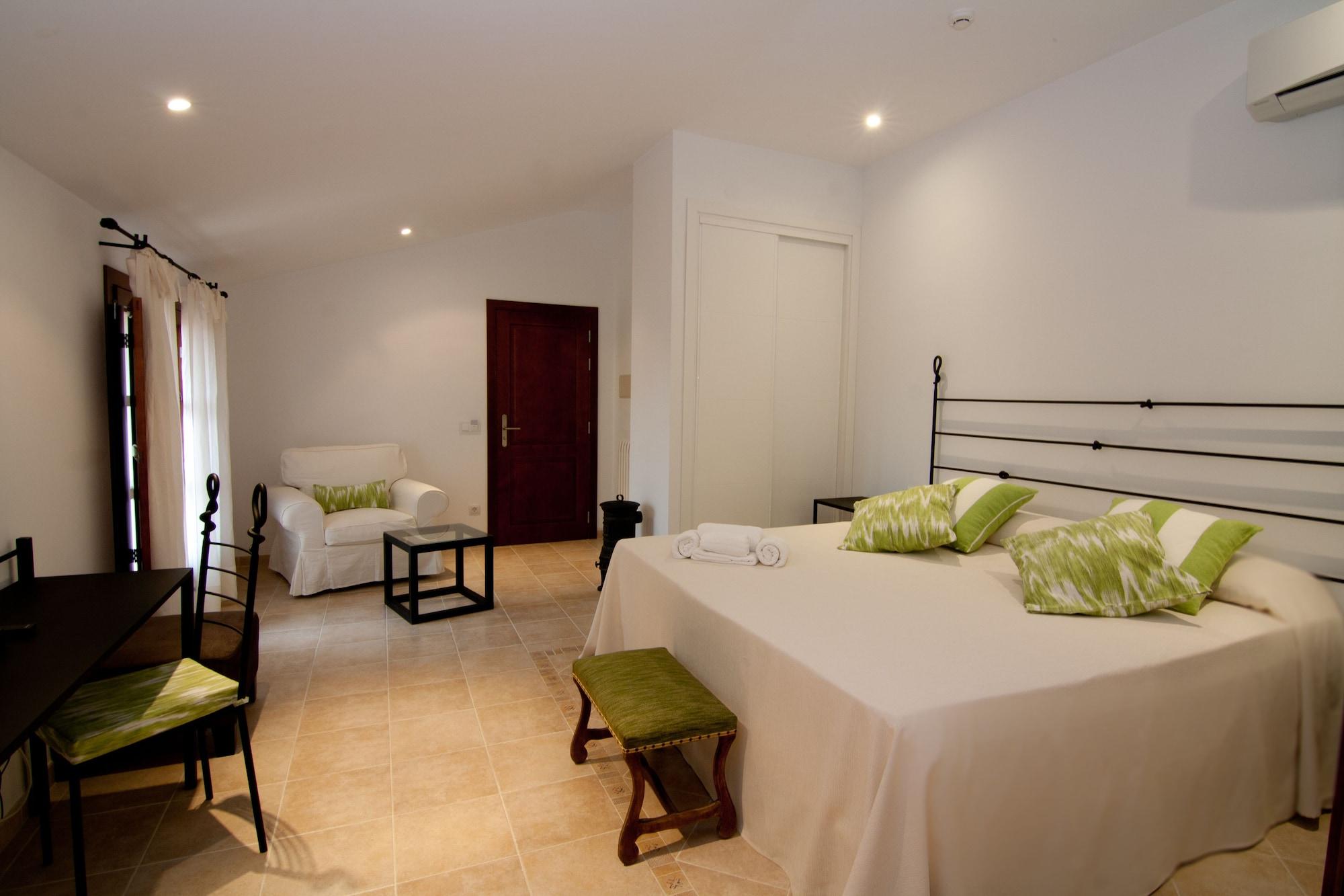 Algaida Suites By Eurotels Екстер'єр фото